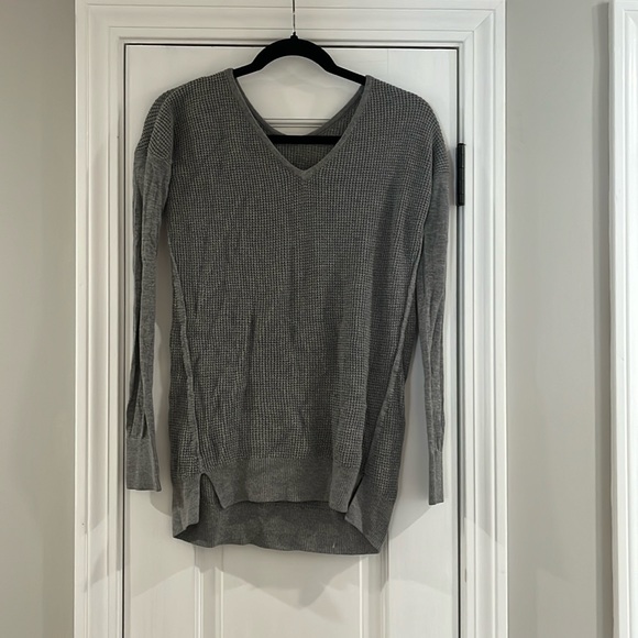 Lululemon grey sweater - Picture 1 of 2